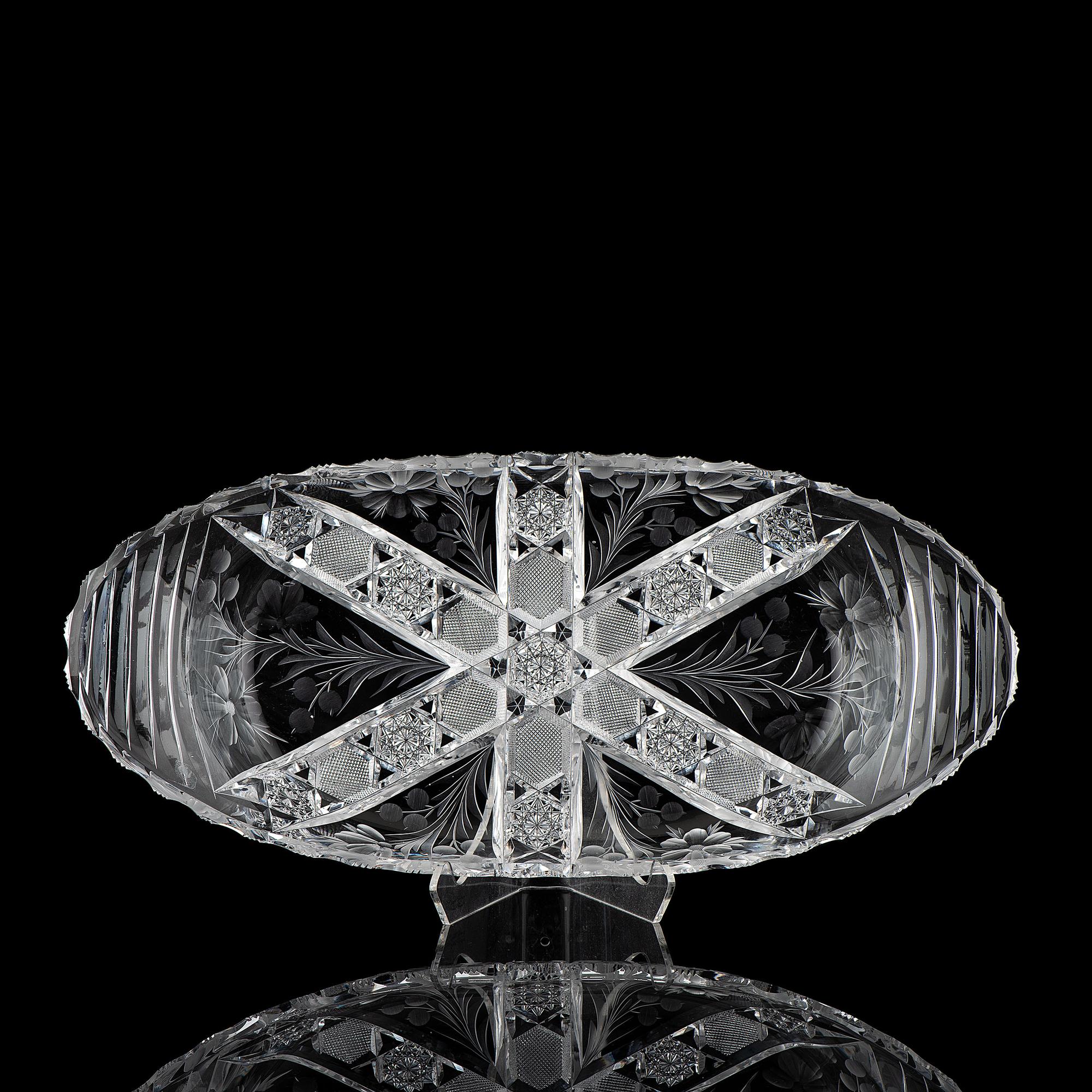 A Tuthill Intaglio and Brilliant-Cut Glass Bread Tray