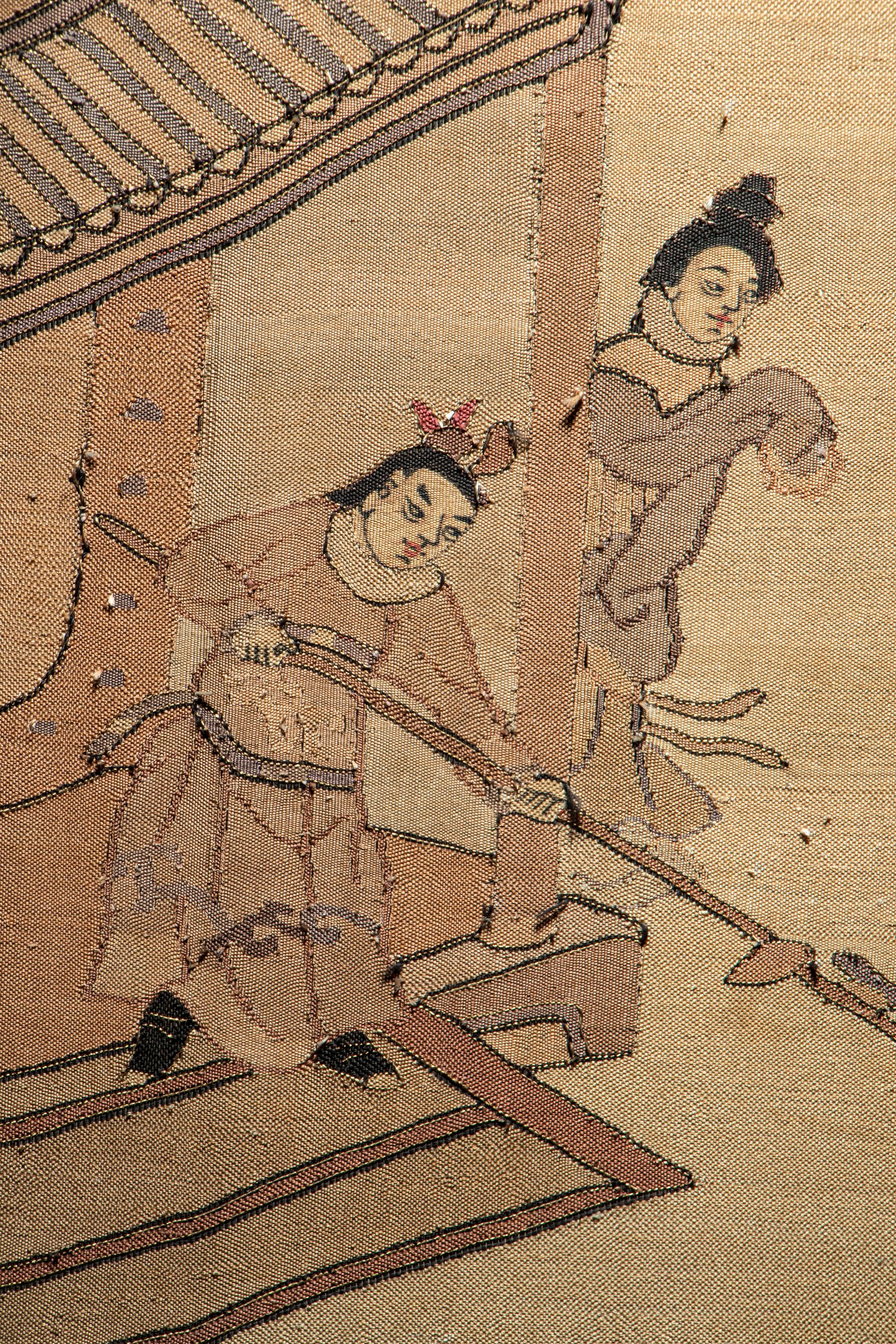 A Chinese Kesi Woven Silk Inset Hardwood Table Screen