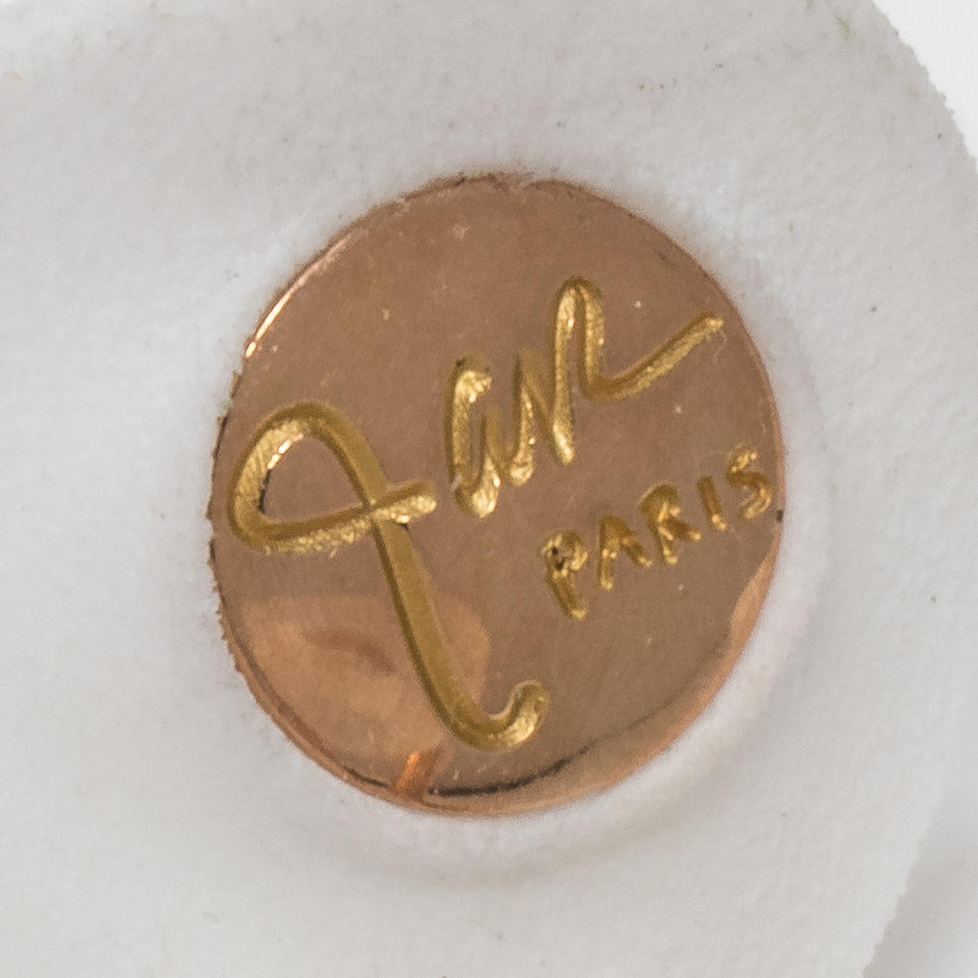 JAR, WHITE RESIN ARUM EARCLIPS