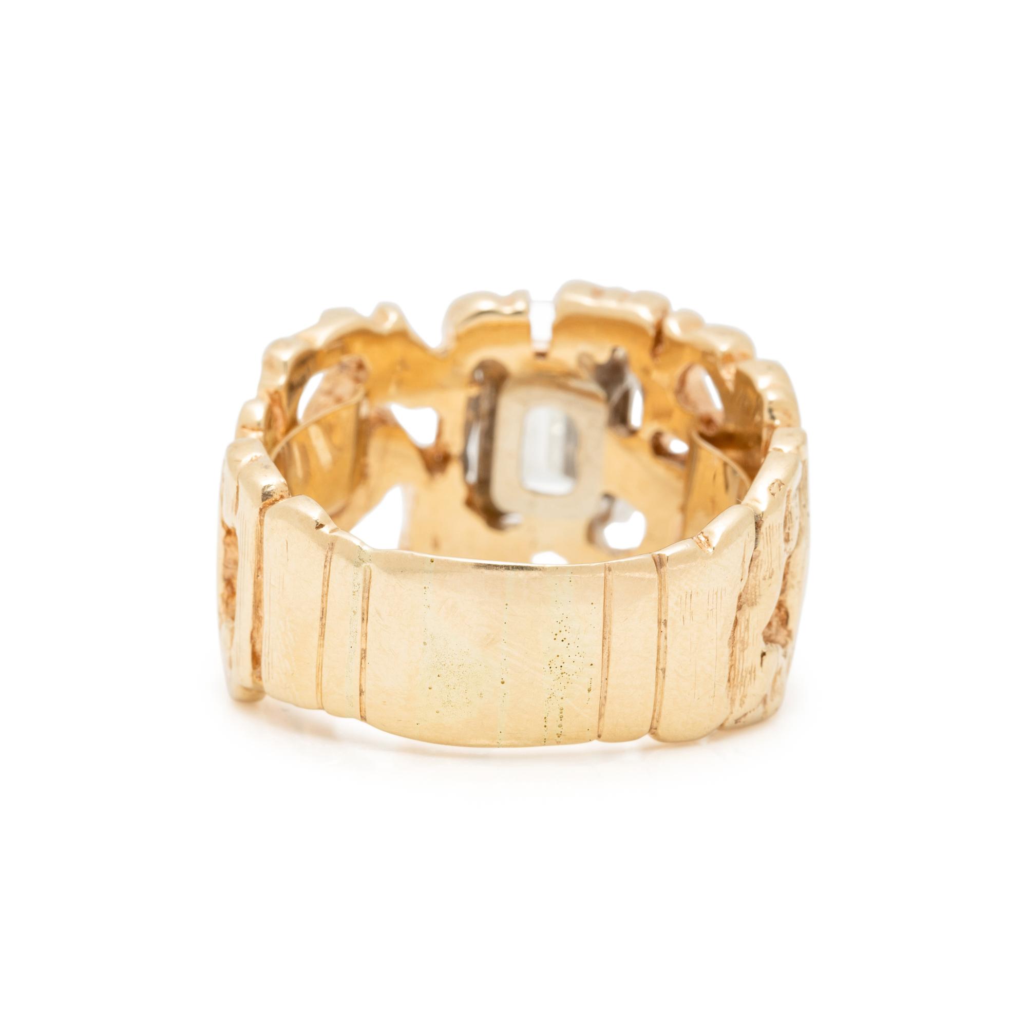 YELLOW GOLD AND DIAMOND RING