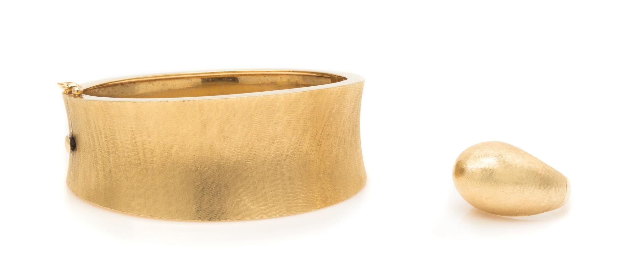 A Collection of 14 Karat Yellow Gold Jewelry, 33.00 dwts.