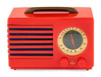 An Emerson Patriot Aristocrat 400 Radio