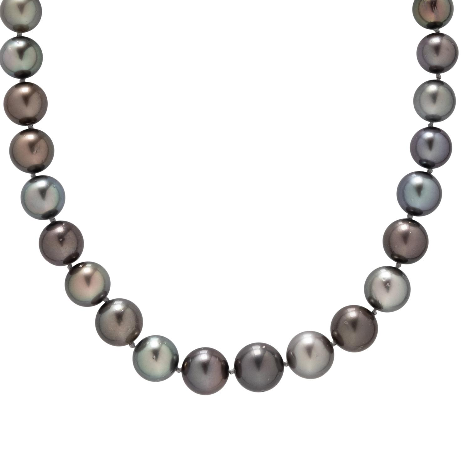 CULTURED TAHITIAN PEARL NECKLACE