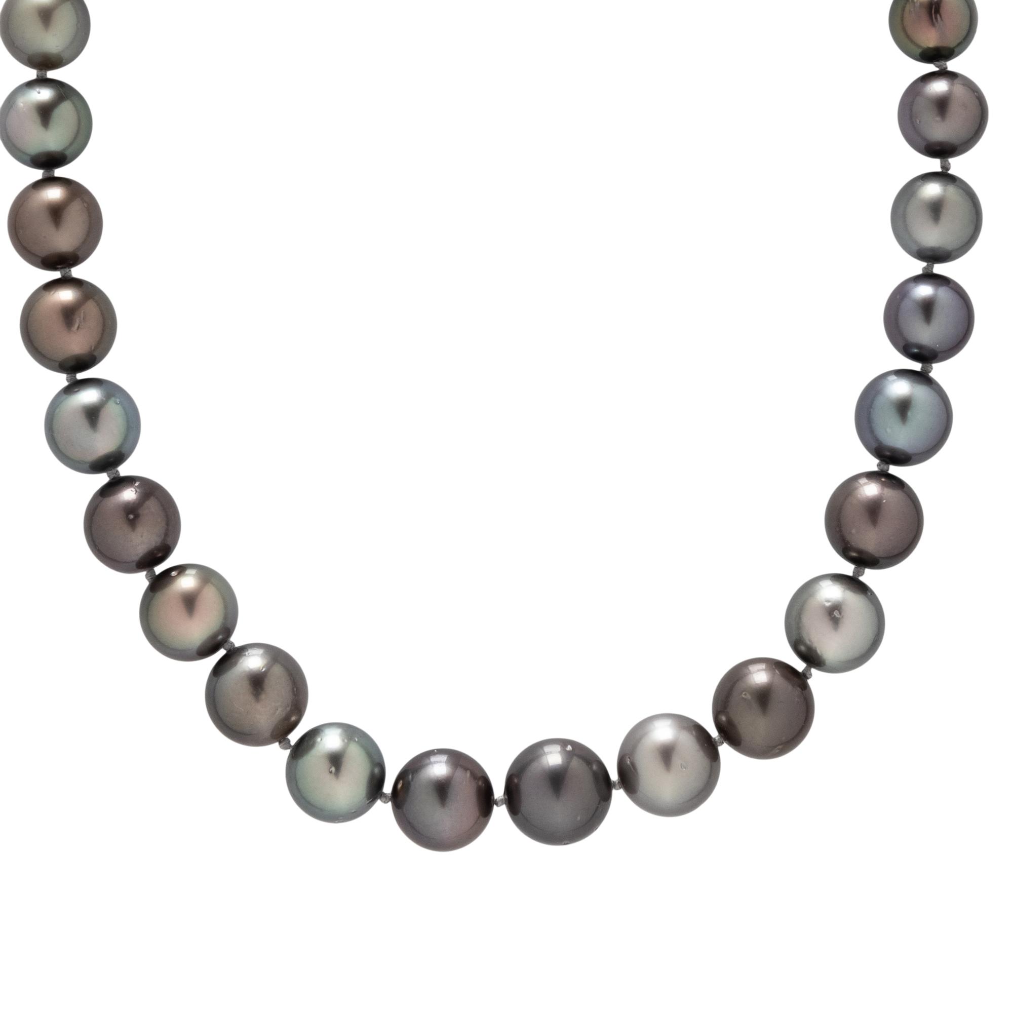 CULTURED TAHITIAN PEARL NECKLACE