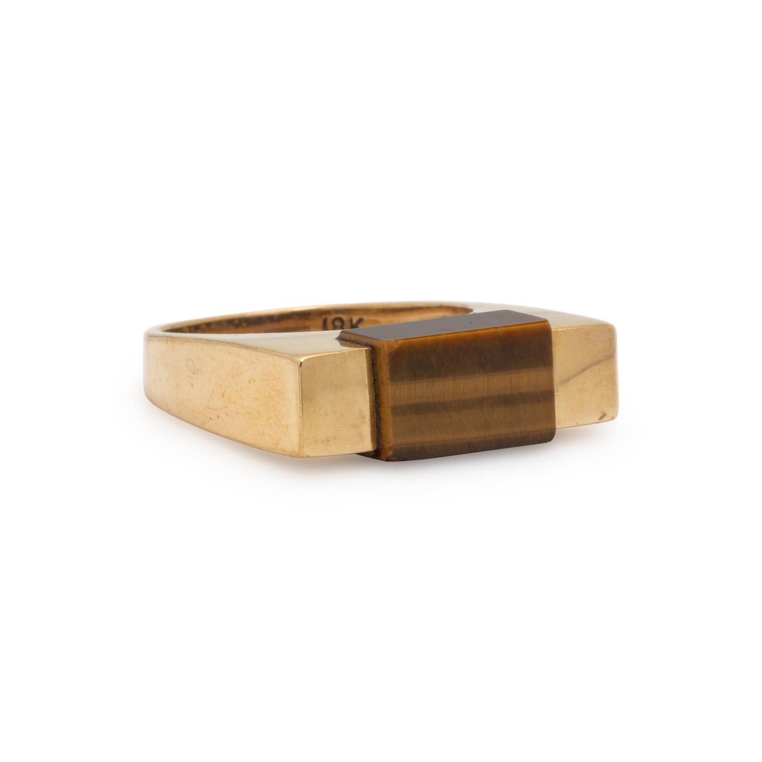 TIFFANY & CO., YELLOW GOLD AND TIGER'S EYE RING