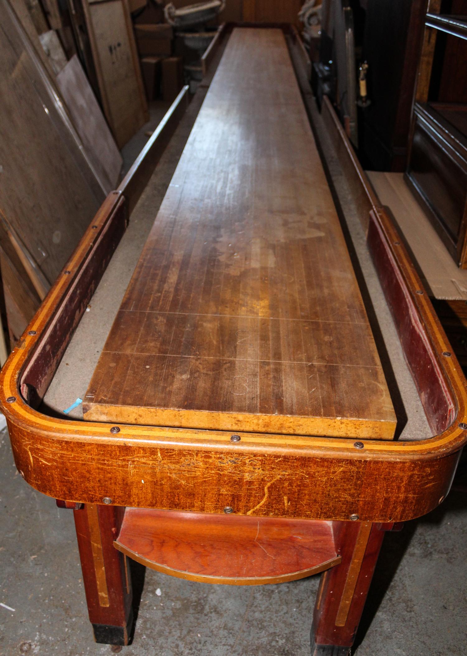 A Shuffle Board Table Height 34 x width 30 1/4 x length 264 inches. — AMERICAN SHUFFLEBOARD CO., MID 20TH CENTURY