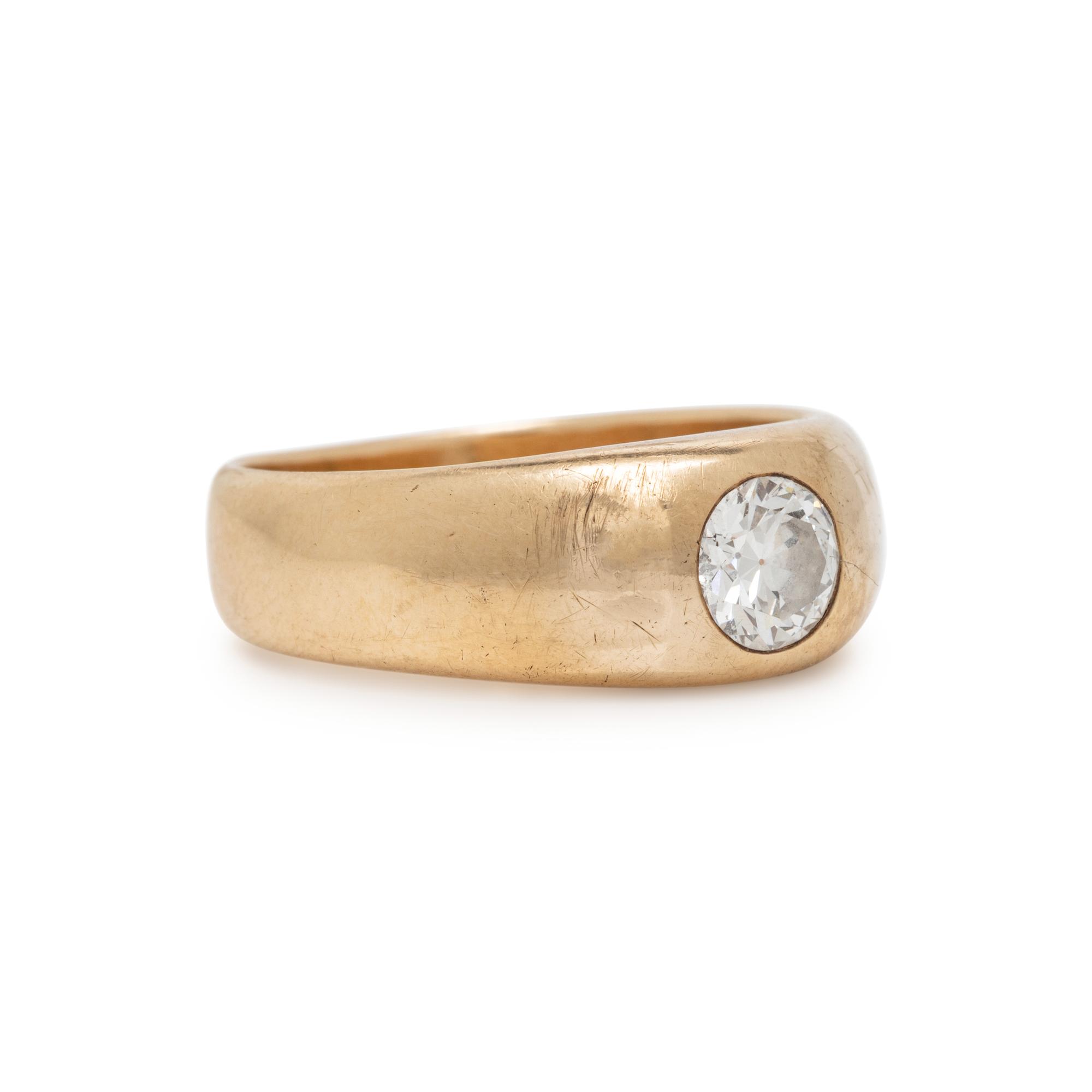 DIAMOND AND YELLOW GOLD RING