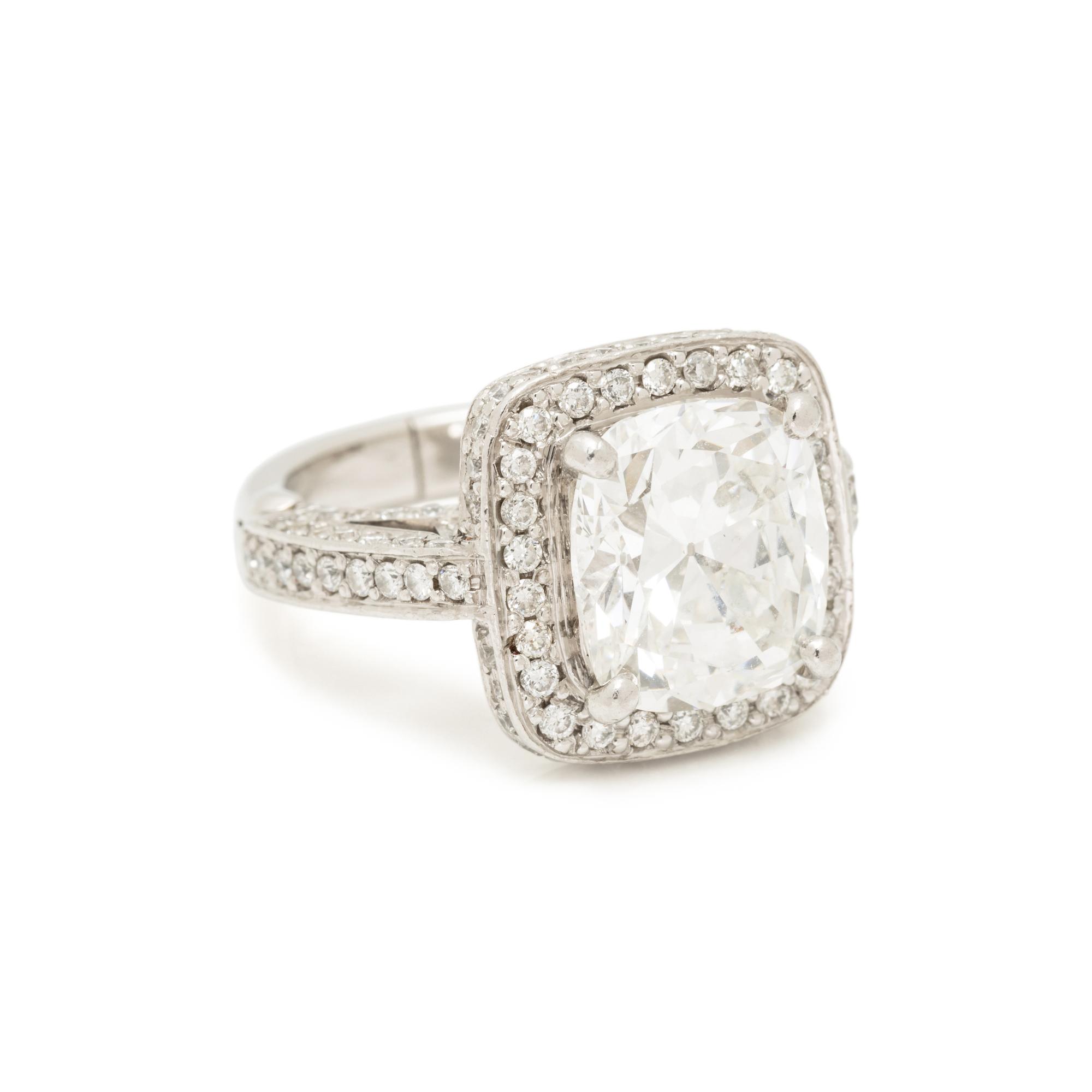 DIAMOND AND PLATINUM RING