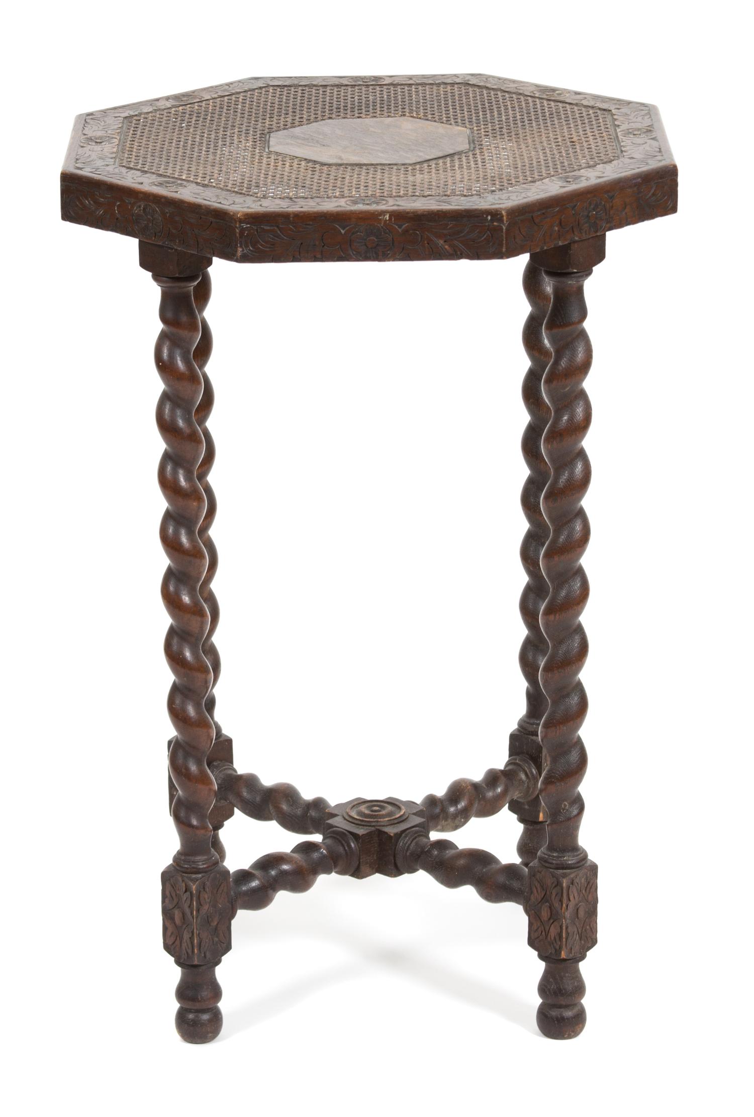 An English Occasional Table Height 29 x diameter 19 1/2 inches. — 19TH CENTURY