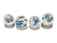 A Set of Twenty-One Japanese Export Porcelain Shallow Bowls