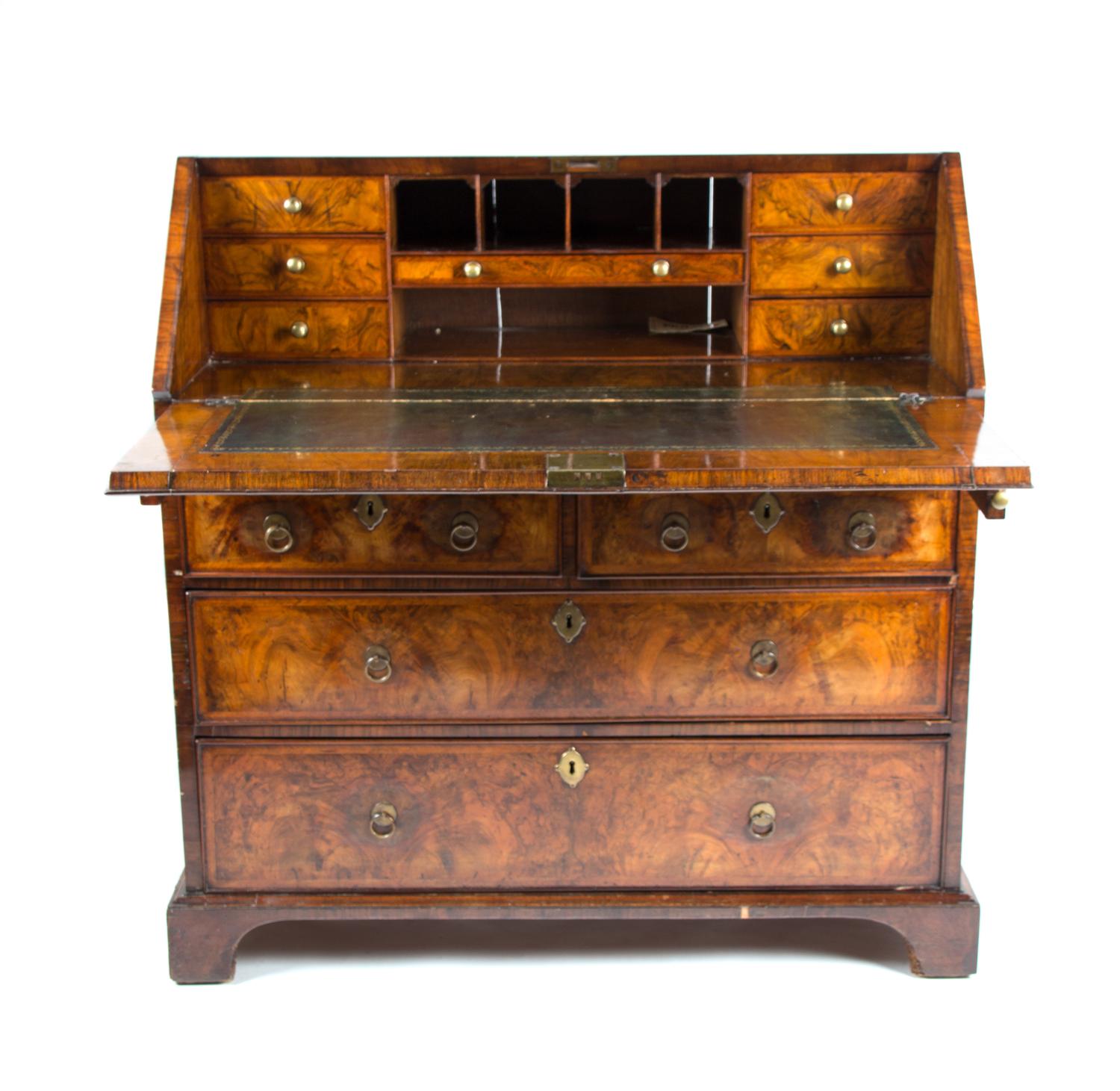 A George I Burl Walnut Veneer Slant Front Desk Height 40 x width 39 x depth 20 inches. — 18TH CENTURY