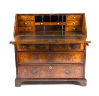 A George I Burl Walnut Veneer Slant Front Desk Height 40 x width 39 x depth 20 inches. — 18TH CENTURY