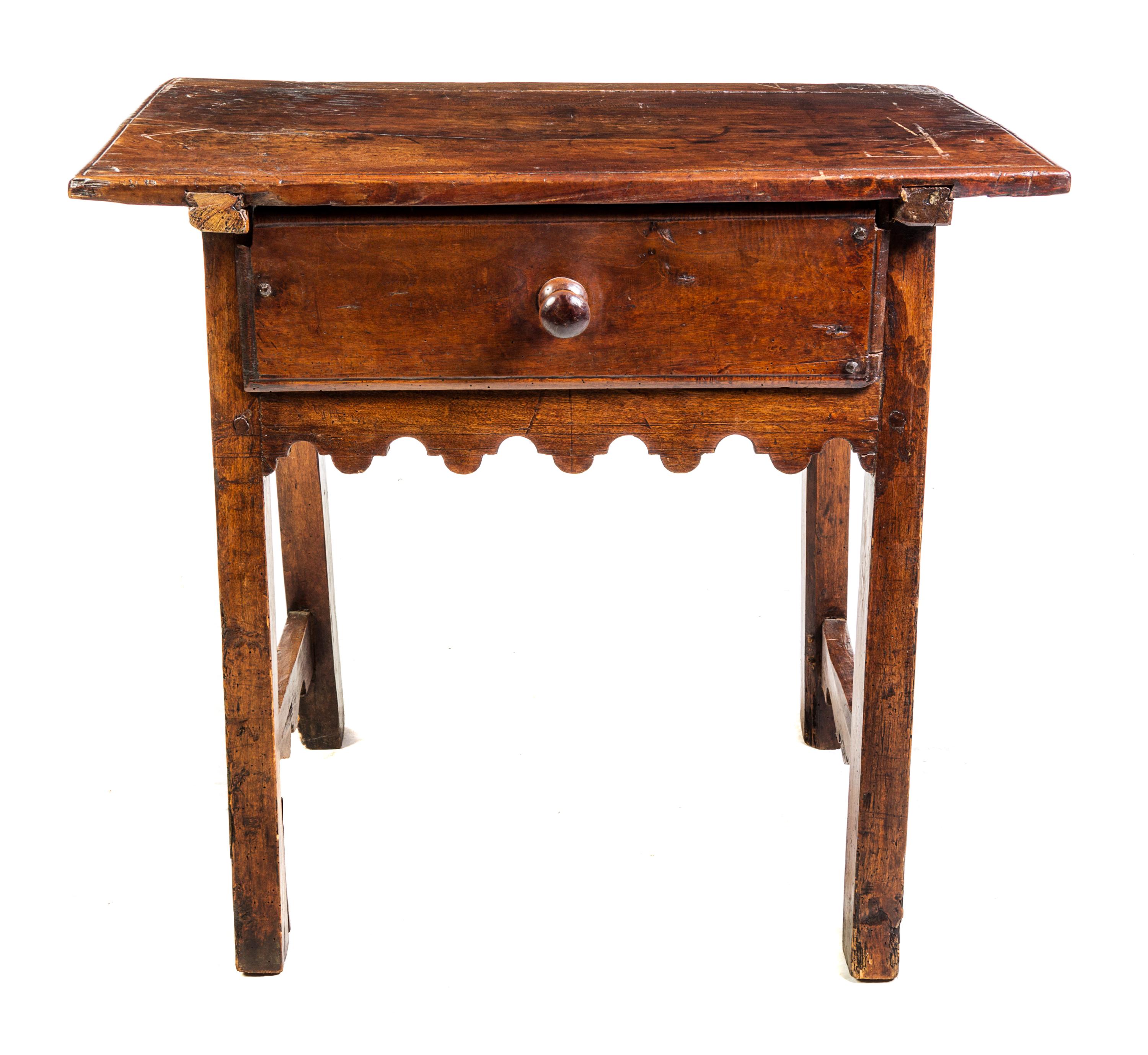 An English Baroque Walnut Table Height 31 1/2 x width 33 1/2 x depth 21 inches. — 17TH CENTURY