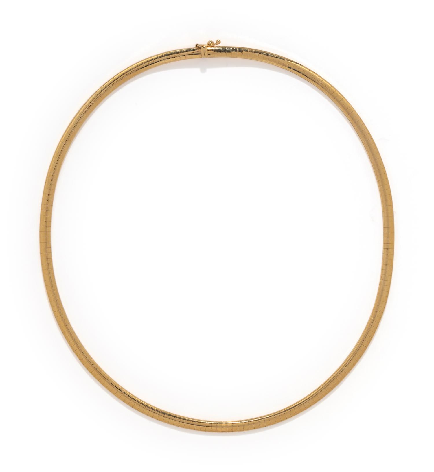 COLLECTION OF YELLOW GOLD CHAINS