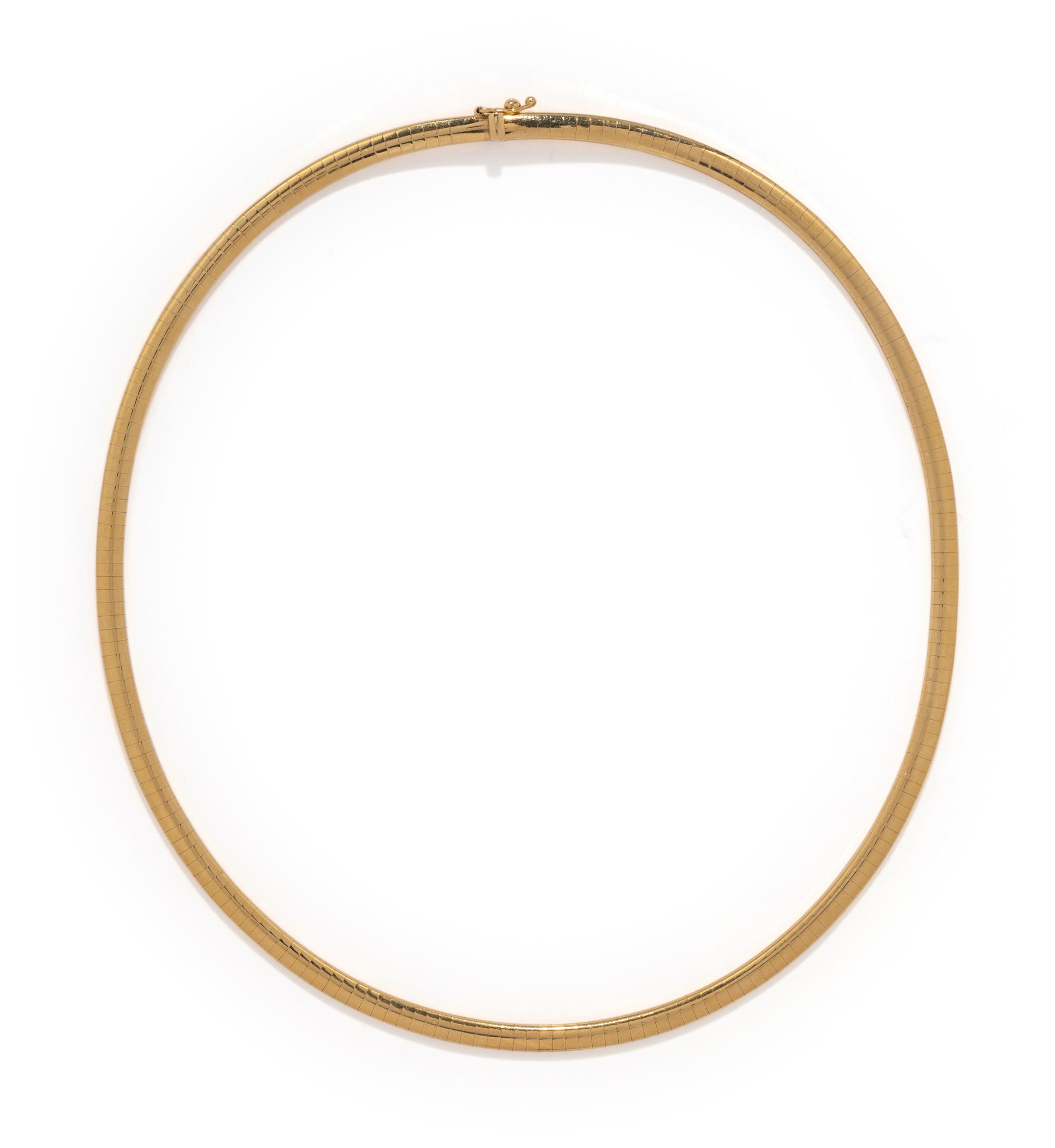 COLLECTION OF YELLOW GOLD CHAINS