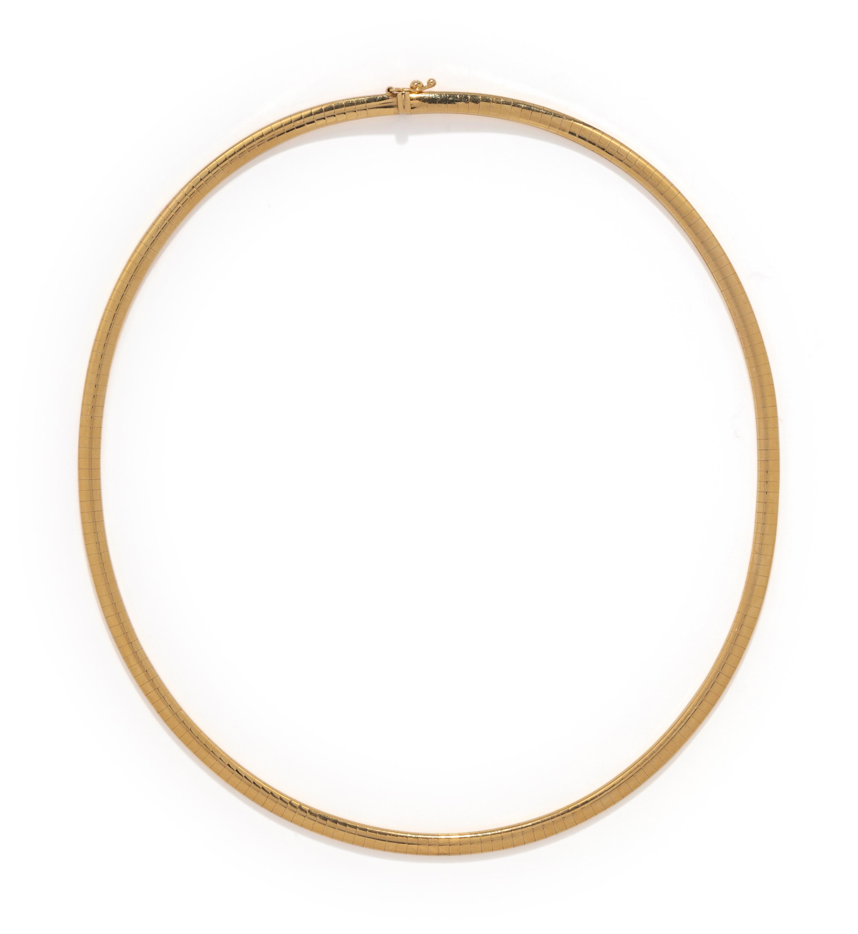 COLLECTION OF YELLOW GOLD CHAINS