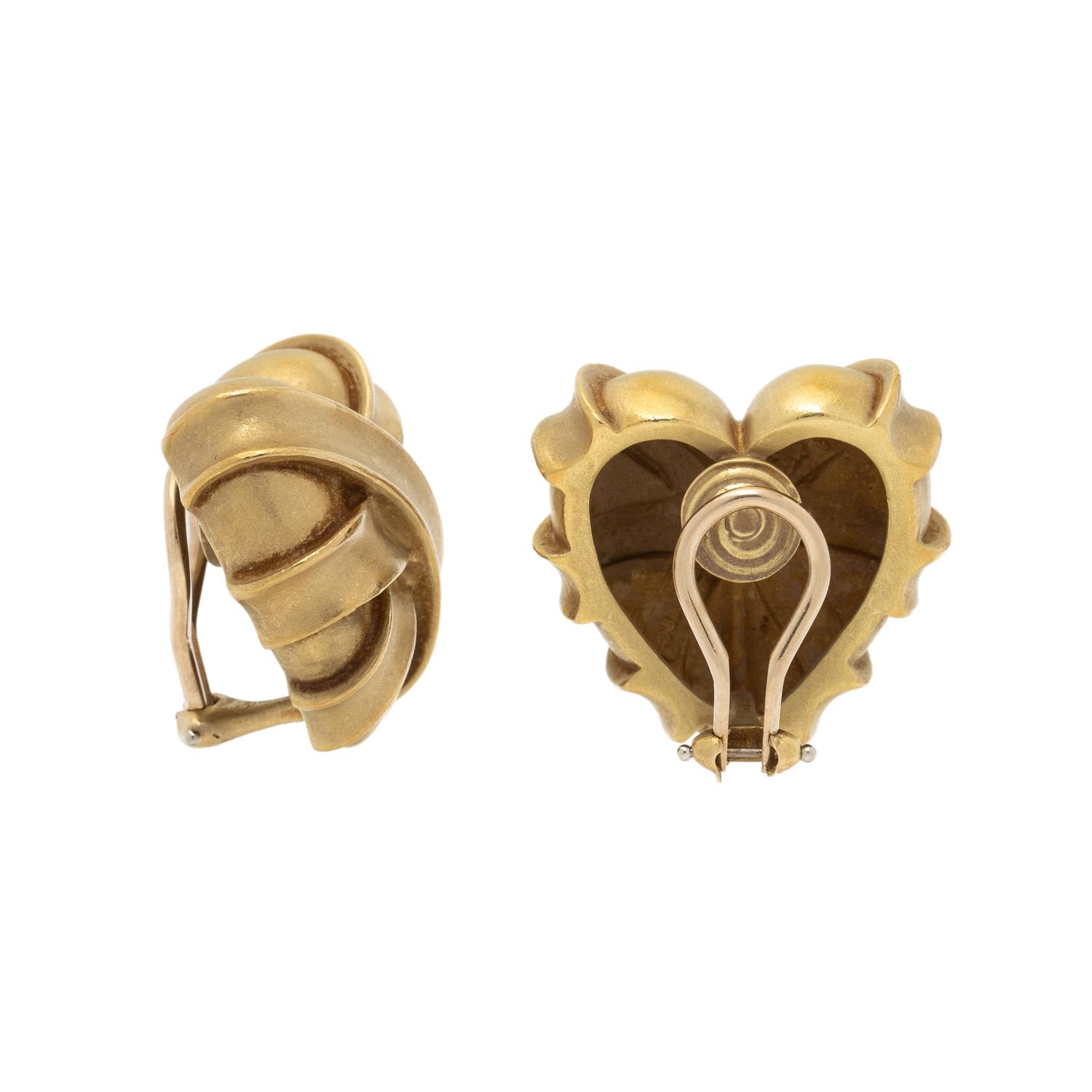KIESELSTEIN-CORD, YELLOW GOLD WRAPPED HEART EARRINGS
