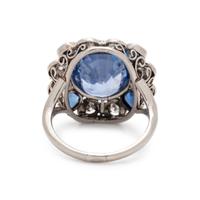 SAPPHIRE AND DIAMOND RING