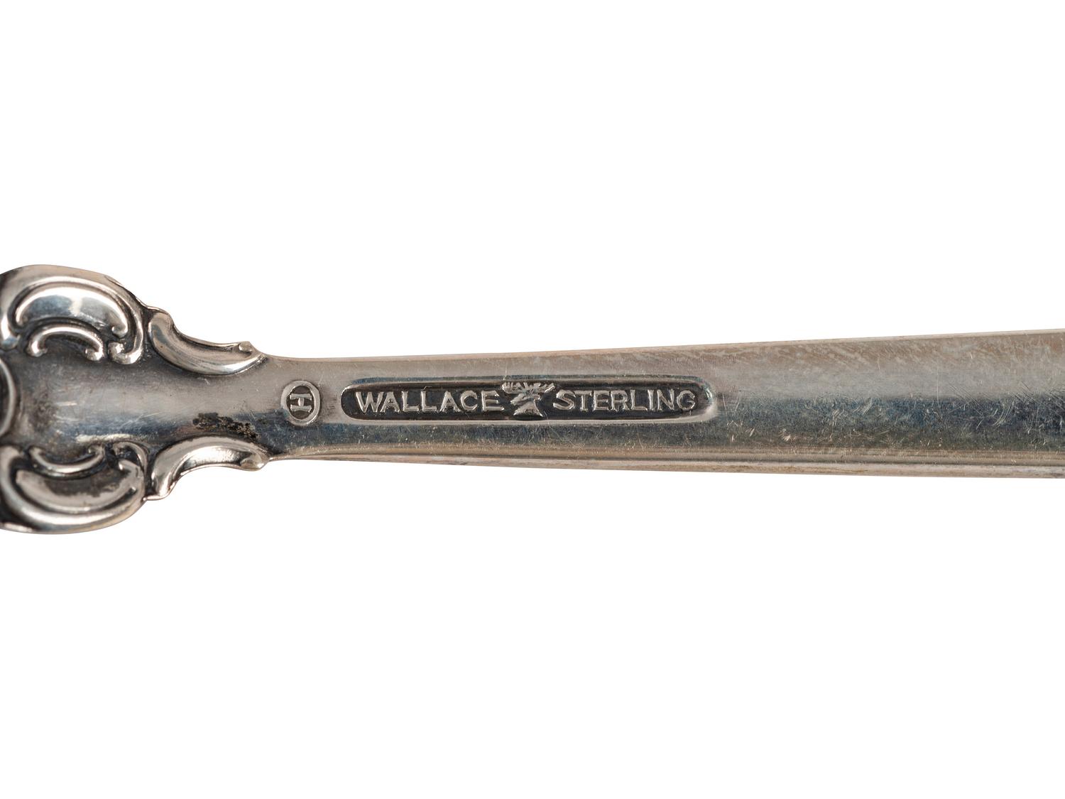 A Wallace 'Grand Baroque' Silver Flatware Service