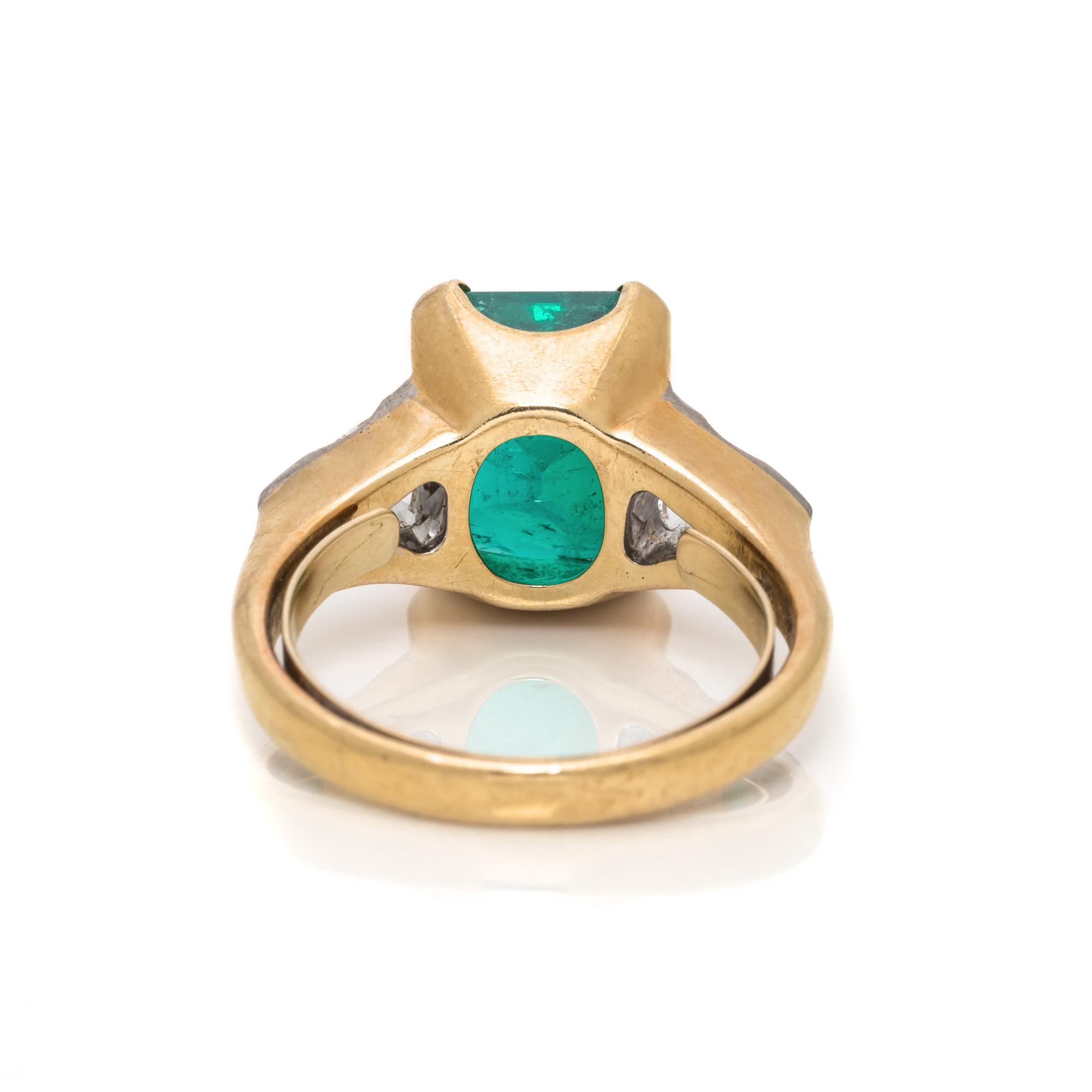 H. STERN, COLOMBIAN EMERALD AND DIAMOND RING