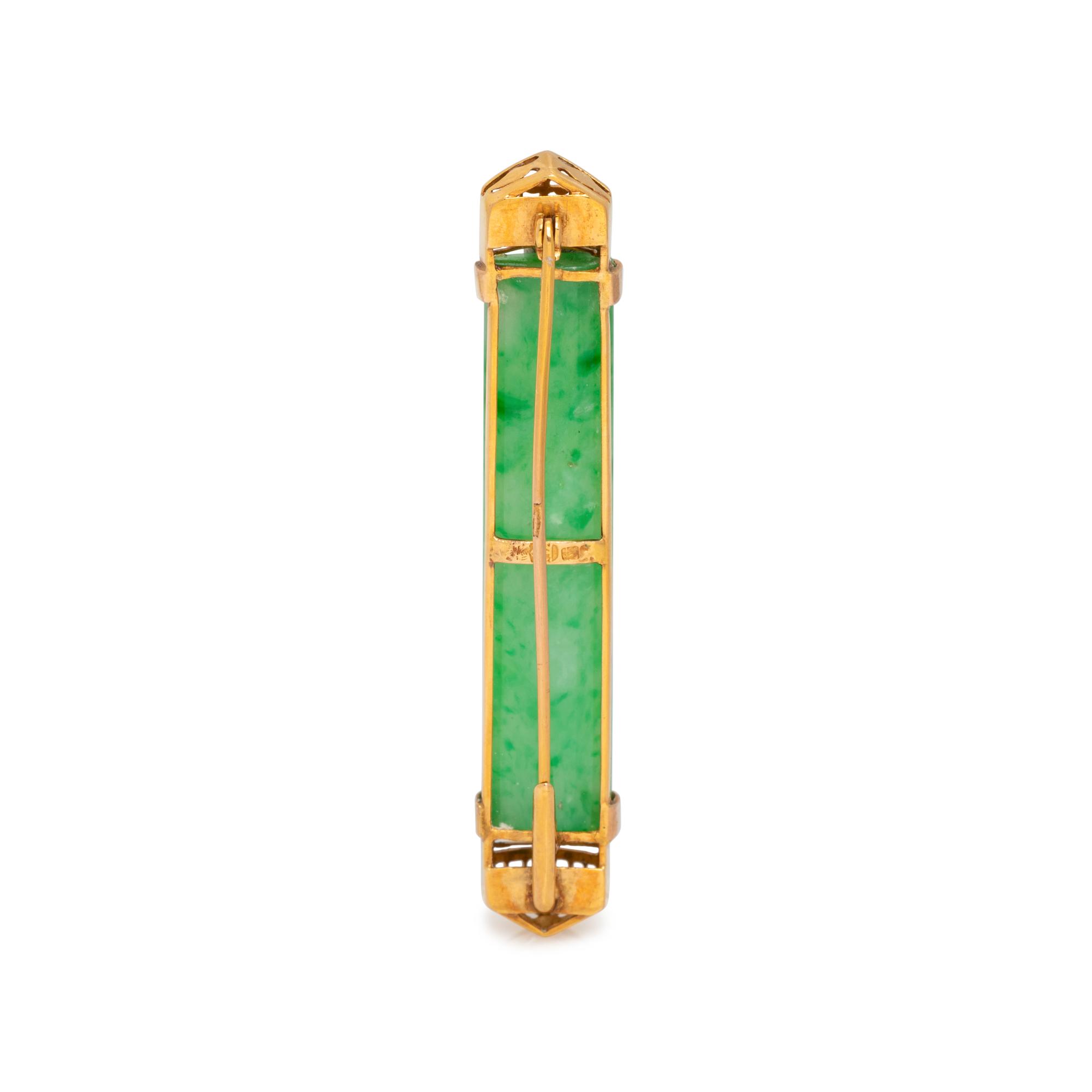 COLLECTION OF YELLOW GOLD AND JADE JEWELRY