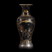 A Chinese Gilt-Decorated "Mirror-Black" Baluster Vase, Late Qing to Republic Period 晚清民國 黑地鎏金賞瓶一件