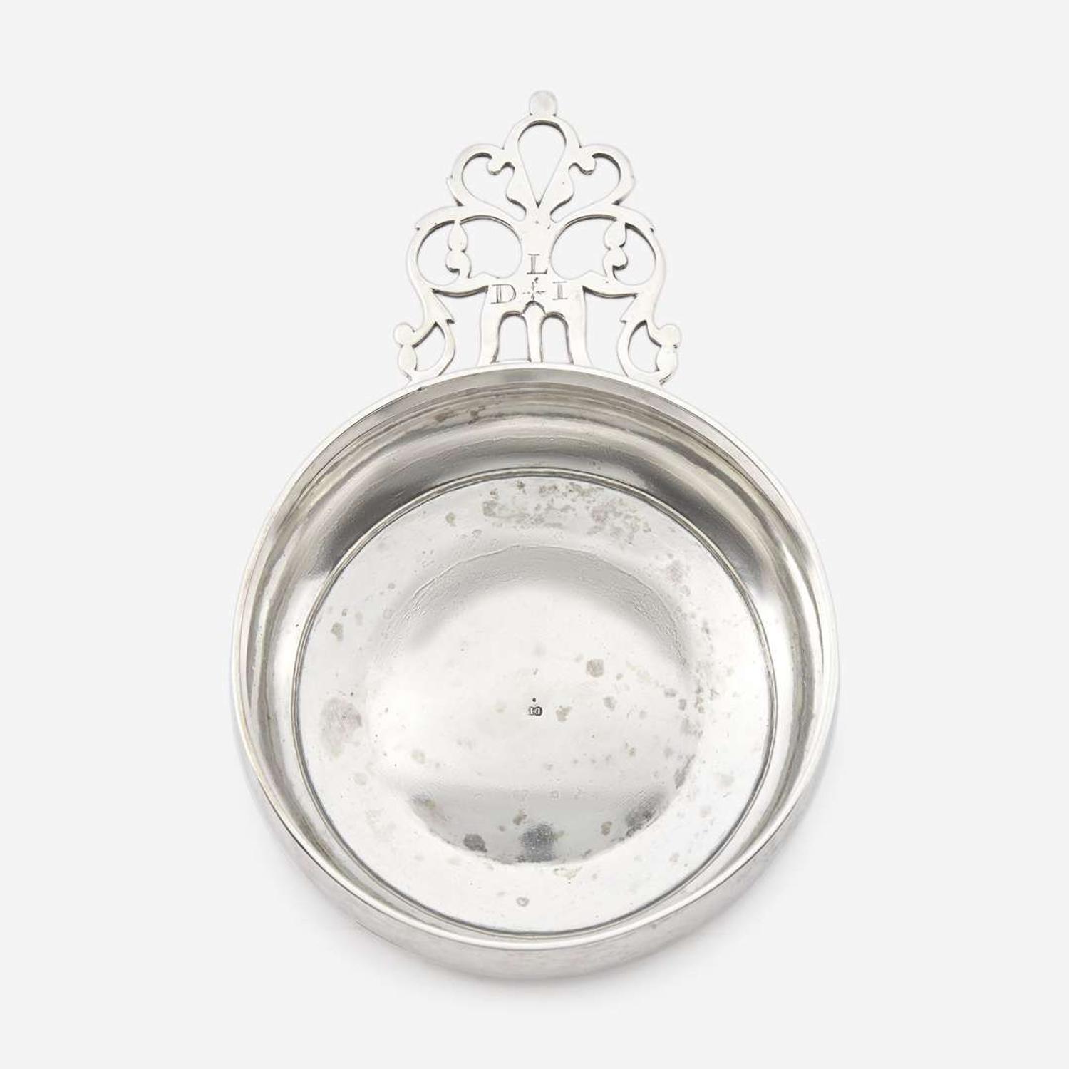 A silver porringer Daniel Boyer (1725-1779), Boston, MA, circa 1740