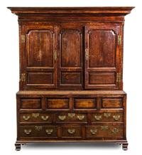 An English Oak Linen Press Height 81 x width 69 x depth 24 1/2 inches. — 18TH CENTURY WITH ADAPTATIONS