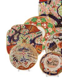 Thirteen English Imari Palette Porcelain Articles