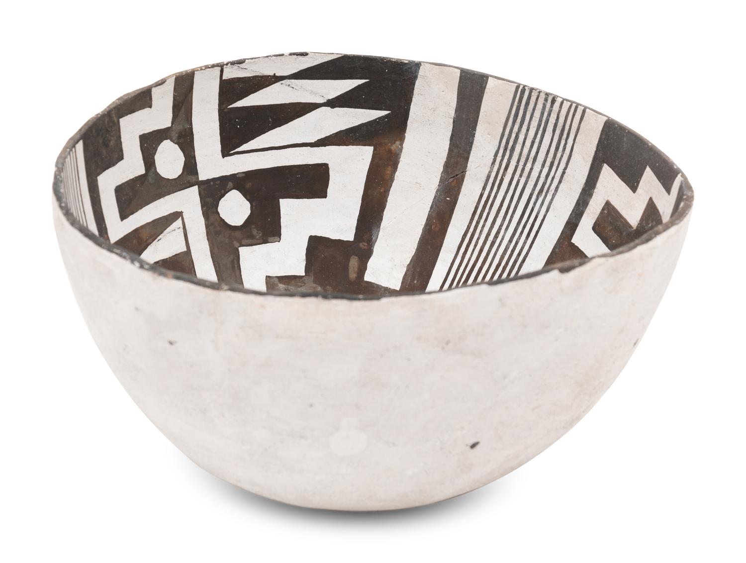 Puerco Black-on-White Pottery Bowl