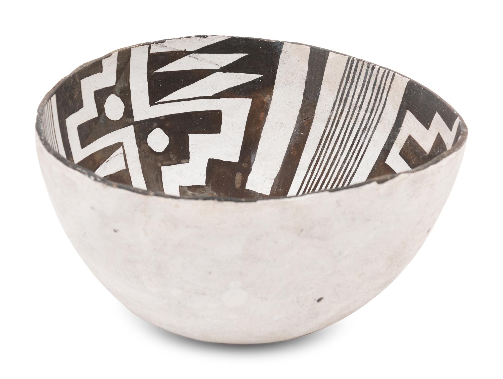 Puerco Black-on-White Pottery Bowl