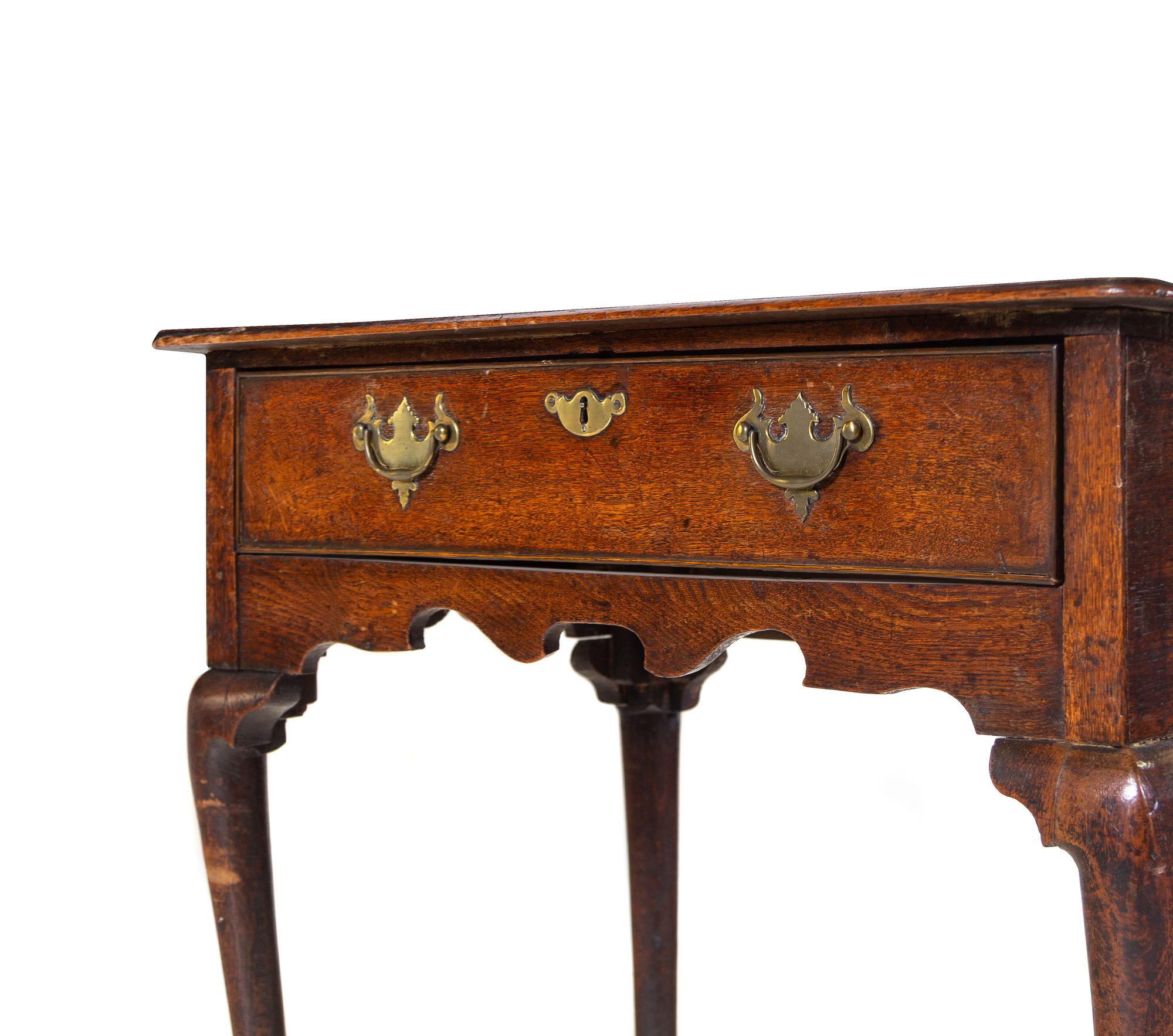 A Queen Anne Style Oak Dressing Table
