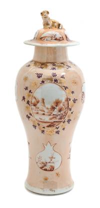 A Chinese Export Porcelain Vase with Cover Height 12 inches. — 19TH CENTURY