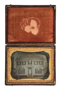 [EARLY PHOTOGRAPHY]. Quarter plate daguerreotype of large residence.