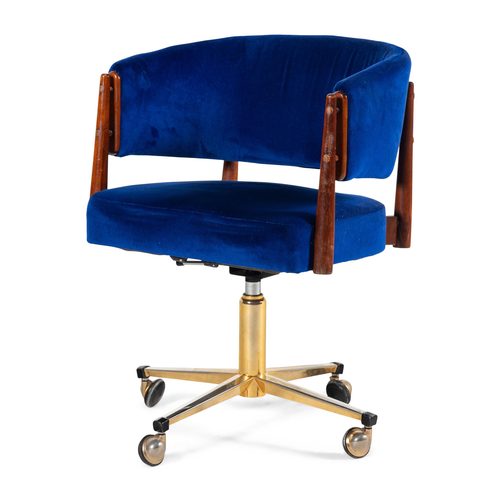Desk chair