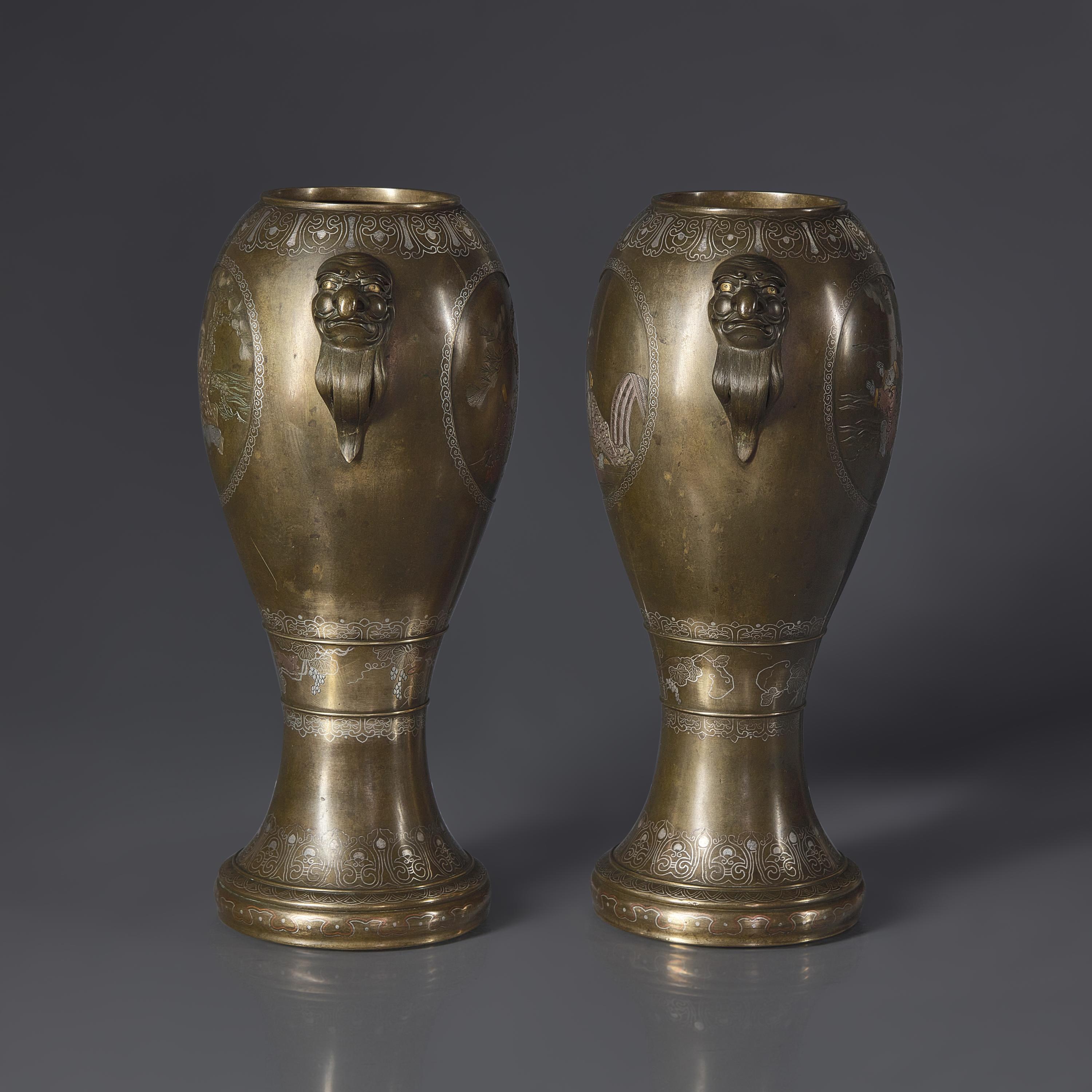 A Pair of Japanese Kaga Style Mixed Metal-Inlaid Bronze Vases, Meiji Period — 日本明治時期 銅瓶一對