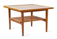 Two Tiered Side Table Drexel, USA