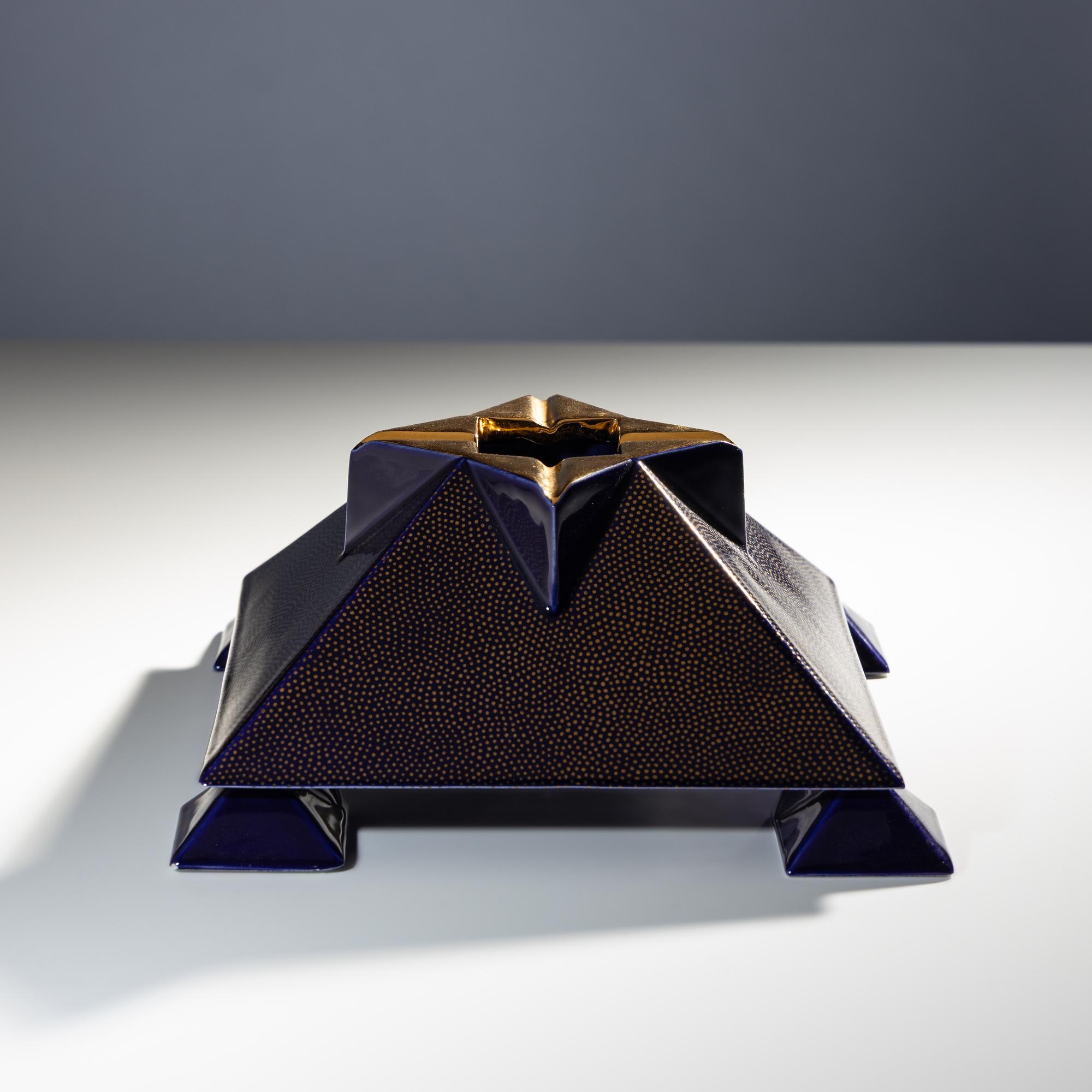 Api ash tray Memphis, Italy, 1981