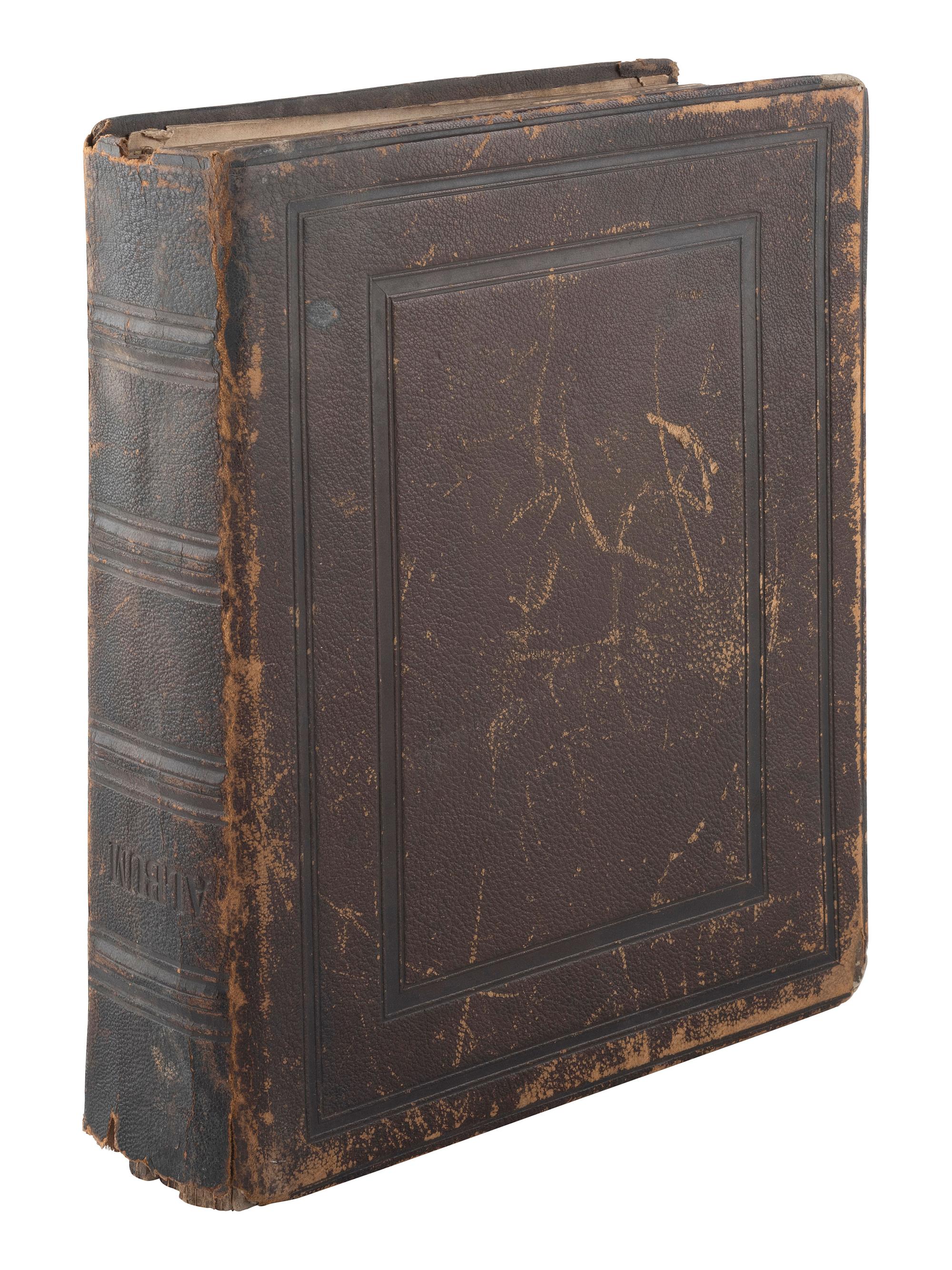 [EARLY PHOTOGRAPHY] CDV album cont. approx. 185 photographs of American and European personalities.