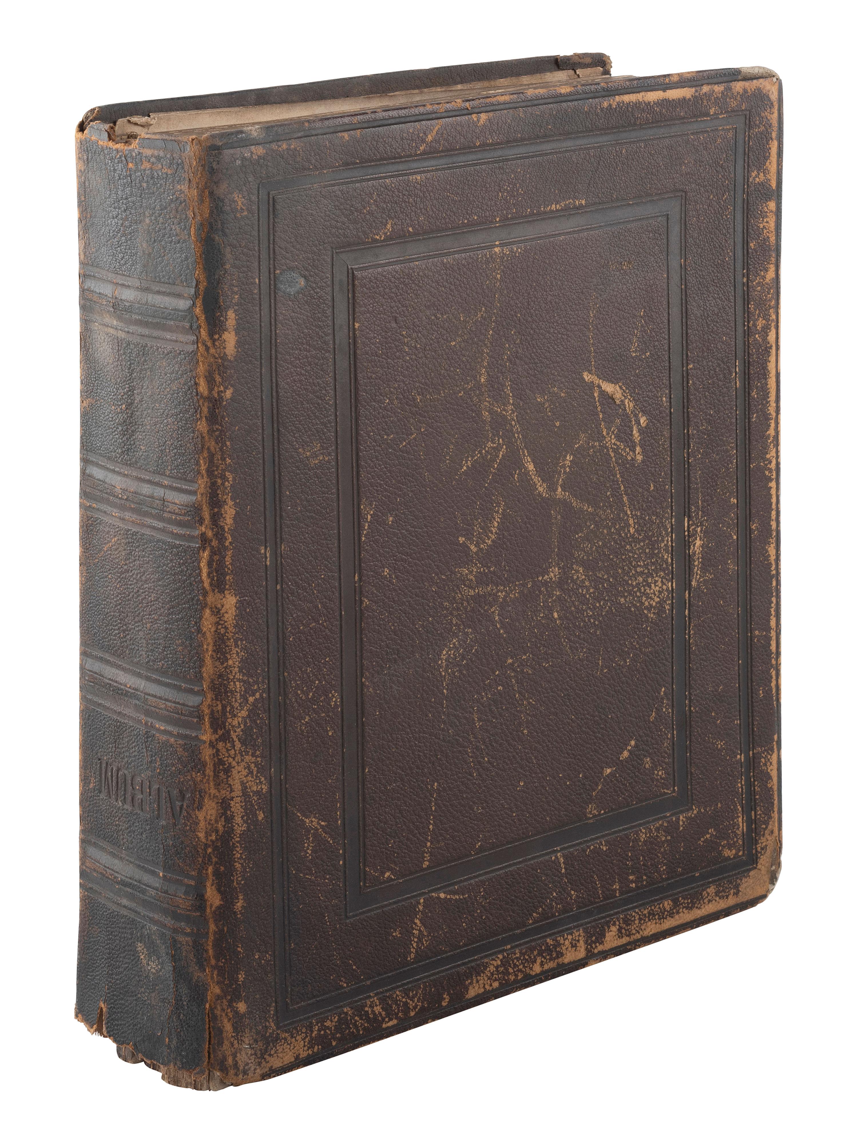 [EARLY PHOTOGRAPHY] CDV album cont. approx. 185 photographs of American and European personalities.
