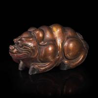 An unusual Chinese gilt-lacquered jade mythical beast 珍罕漆金玉雕瑞兽