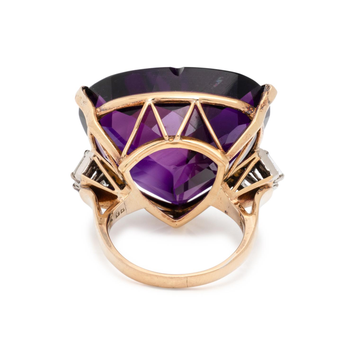 AMETHYST, DIAMOND, AND YELLOW GOLD RING