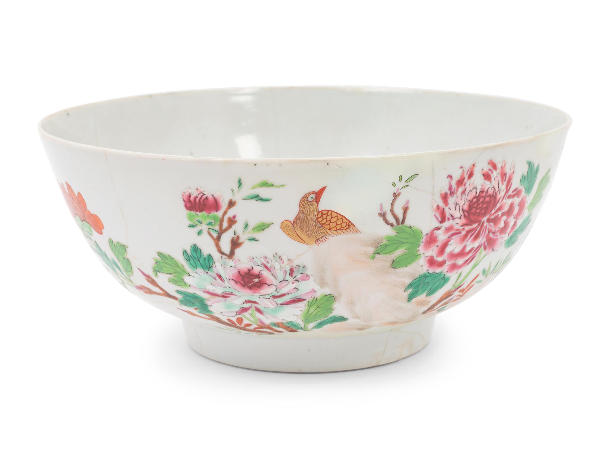 A Chinese Export Porcelain Bowl