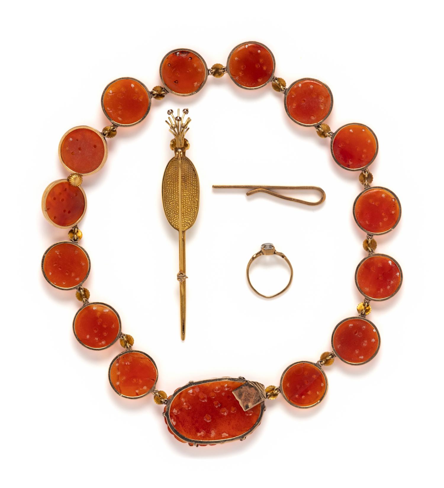 COLLECTION OF JEWELRY