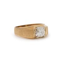 YELLOW GOLD AND DIAMOND RING
