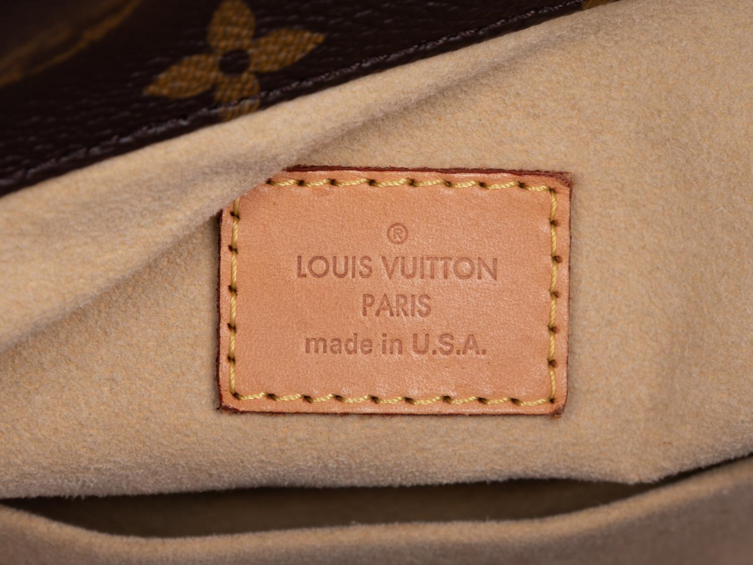 Louis Vuitton Artsy MM Monogram Hand Bag, 2011