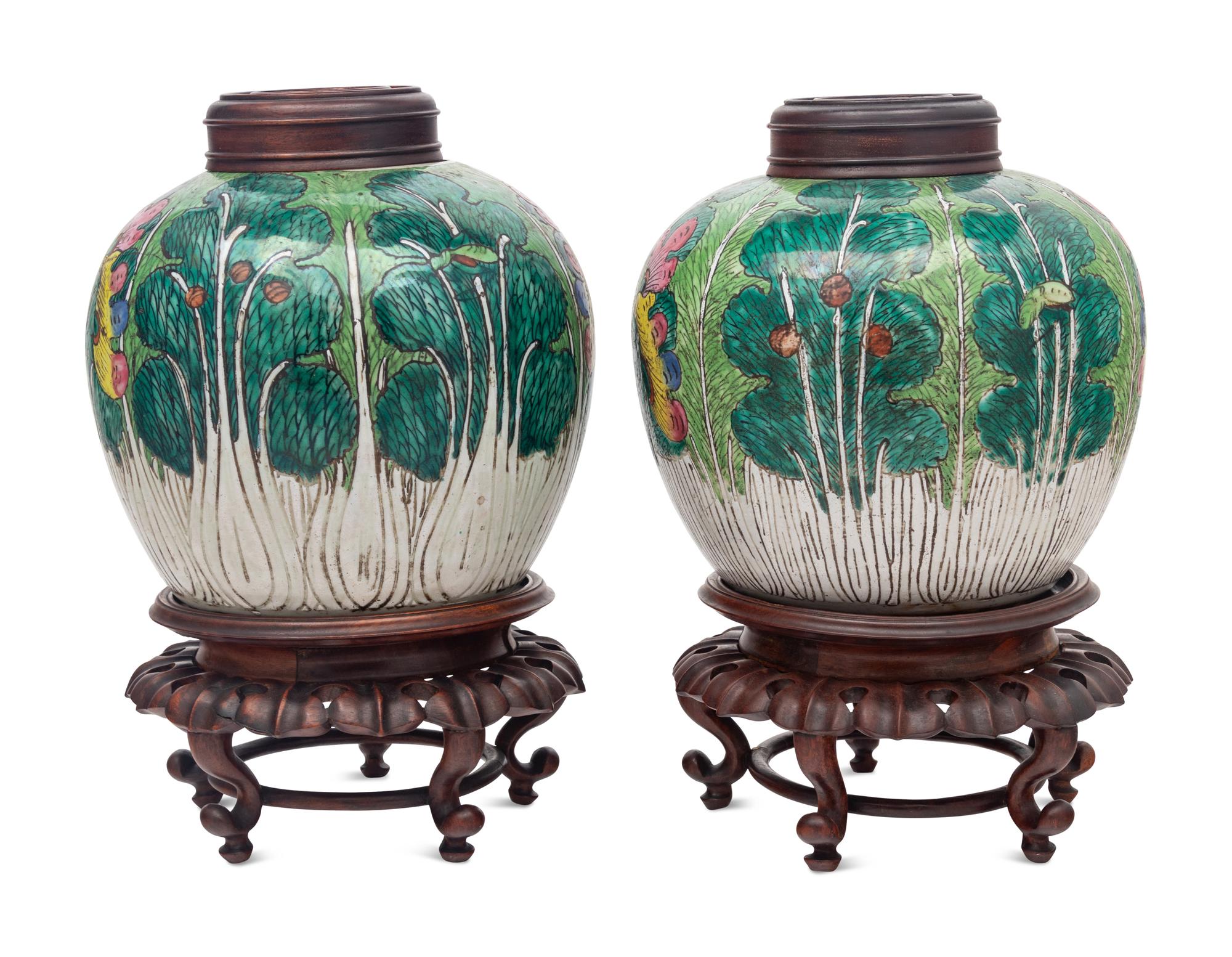 A Pair of Chinese Export Porcelain Jars