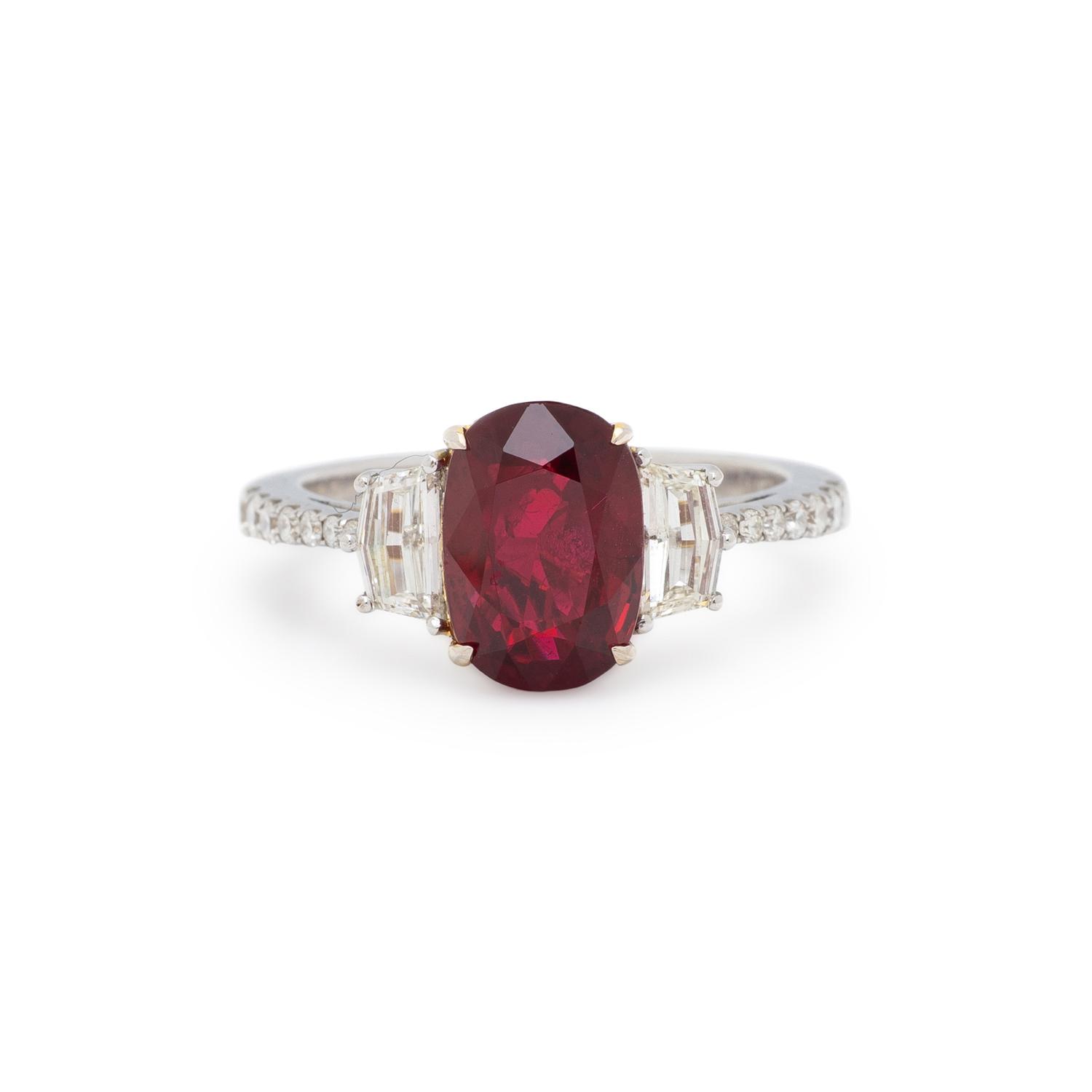 BURMESE RUBY, DIAMOND, AND WHITE GOLD RING