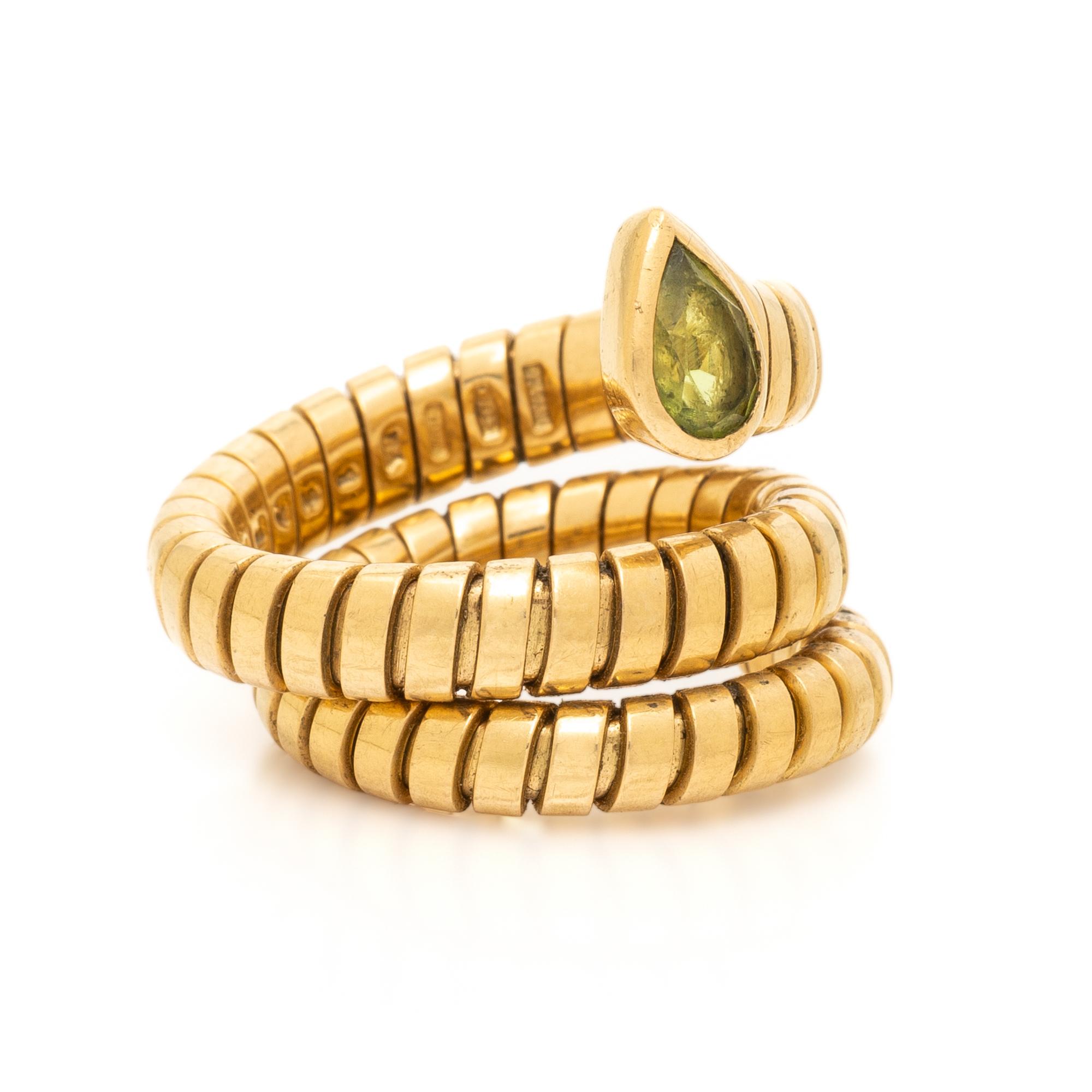 BULGARI, YELLOW GOLD AND PERIDOT 'SERPENTI TUBOGAS' RING
