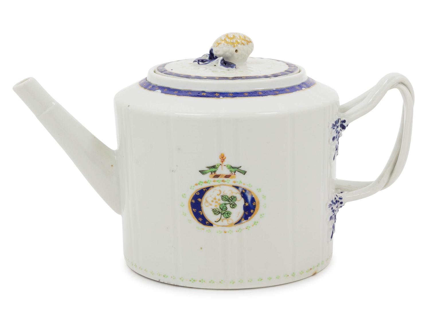 A Chinese Export Teapot — 19th Century